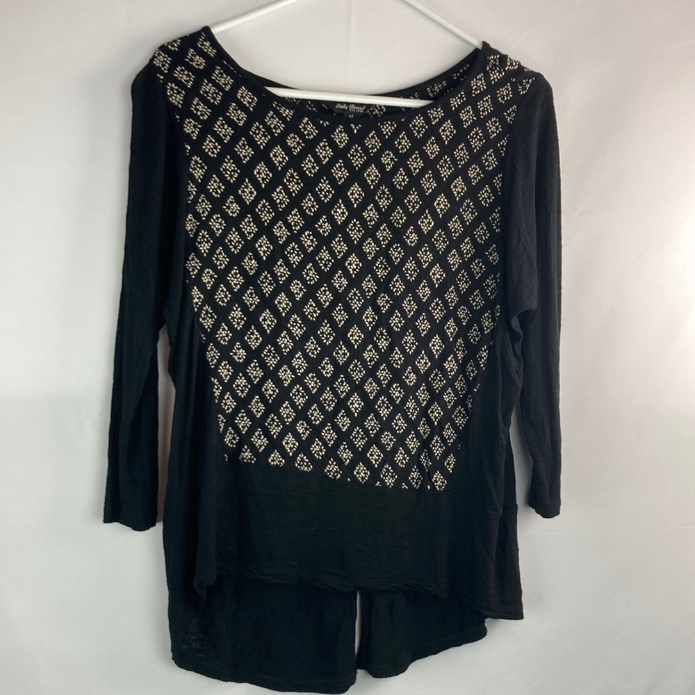 Lucky Black Pattern Split Back Top Medium - image 1